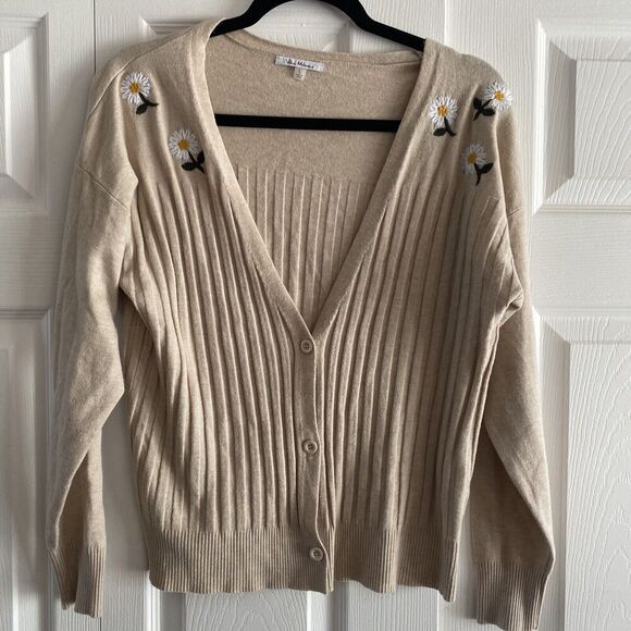 Vila Milano Knit Cardigan‎ Daisy Embroidered Soft Feminine Sweater Large - Picture 1 of 7